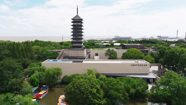 难忘“八一三”，这座馆重新绽开了